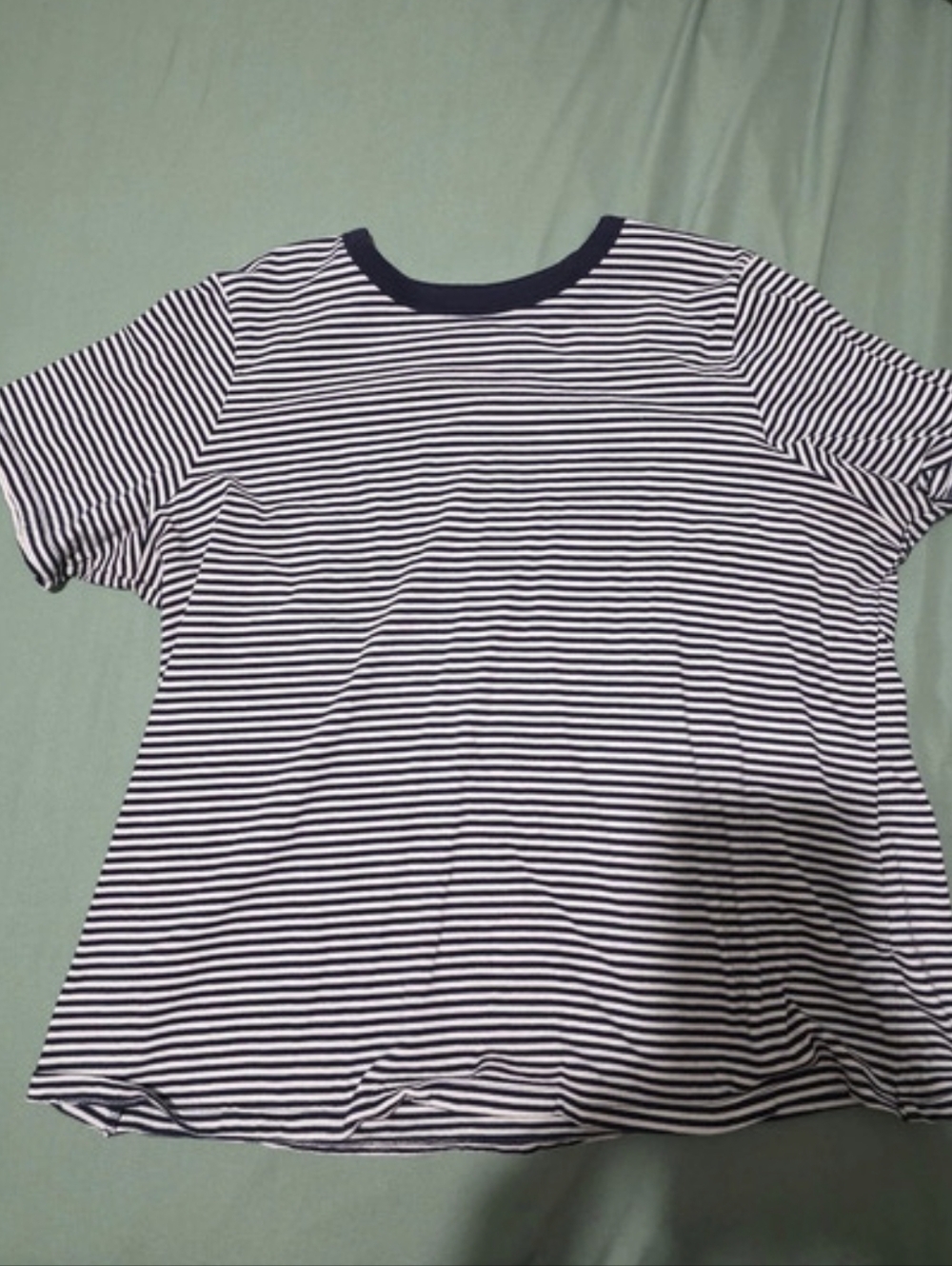 Old Navy EveryWear Striped T-Shirt Blue & White
